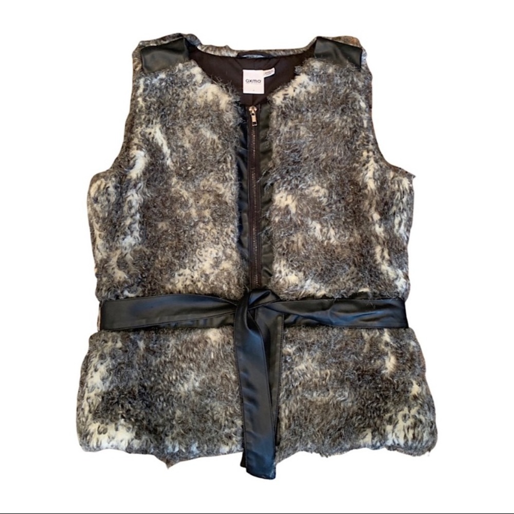 OXMO Faux Fur Vest Size:Small